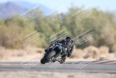 media/Dec-07-2025-CVMA (Sun) [[3e7d2de5dc]]/Race 12- Formula 40 MW and LW/